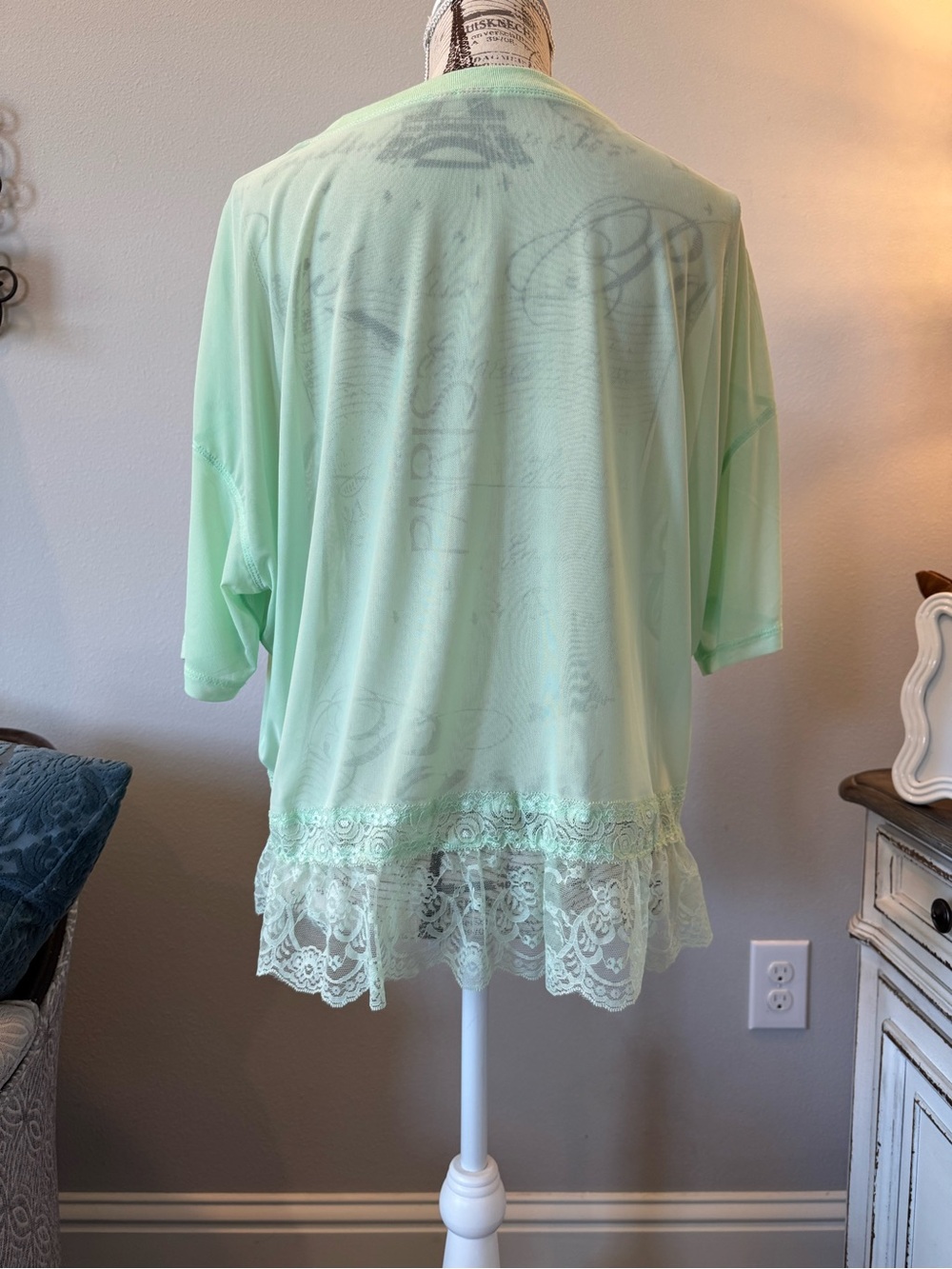 New Without Tags Anthropology Sheer Lace-Trim Mint Green Women’s Top - Picture 5 of 9